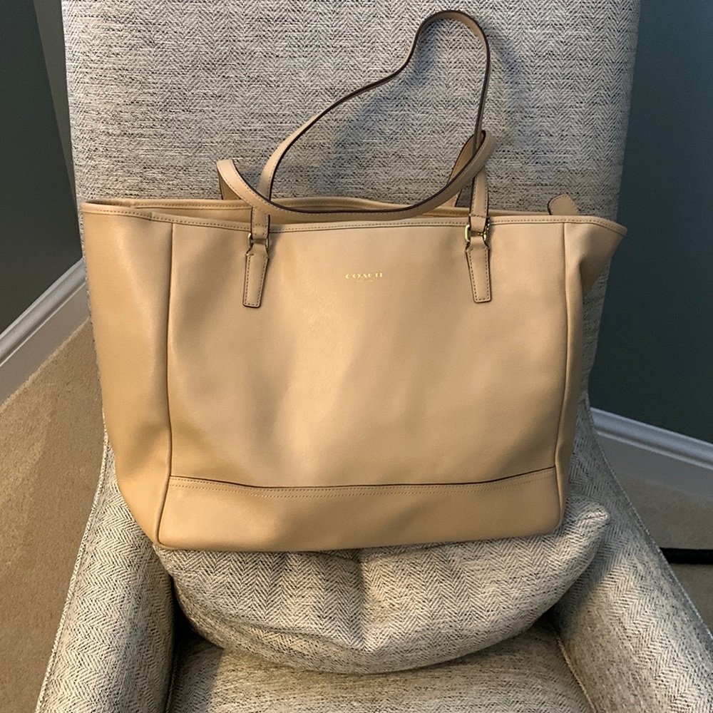 Tan leather coach tote bag